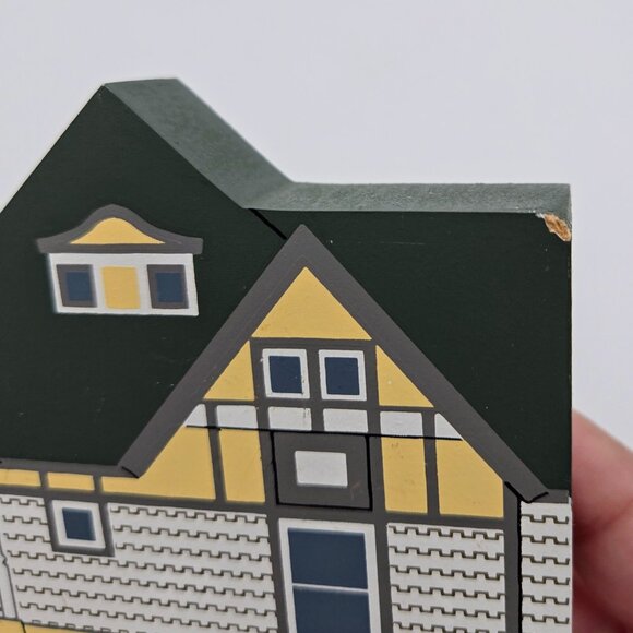 The Cat's Meow Village Vintage Lot 90’s Wooden House Town Buildings 8 Pieces - Picture 6 of 16